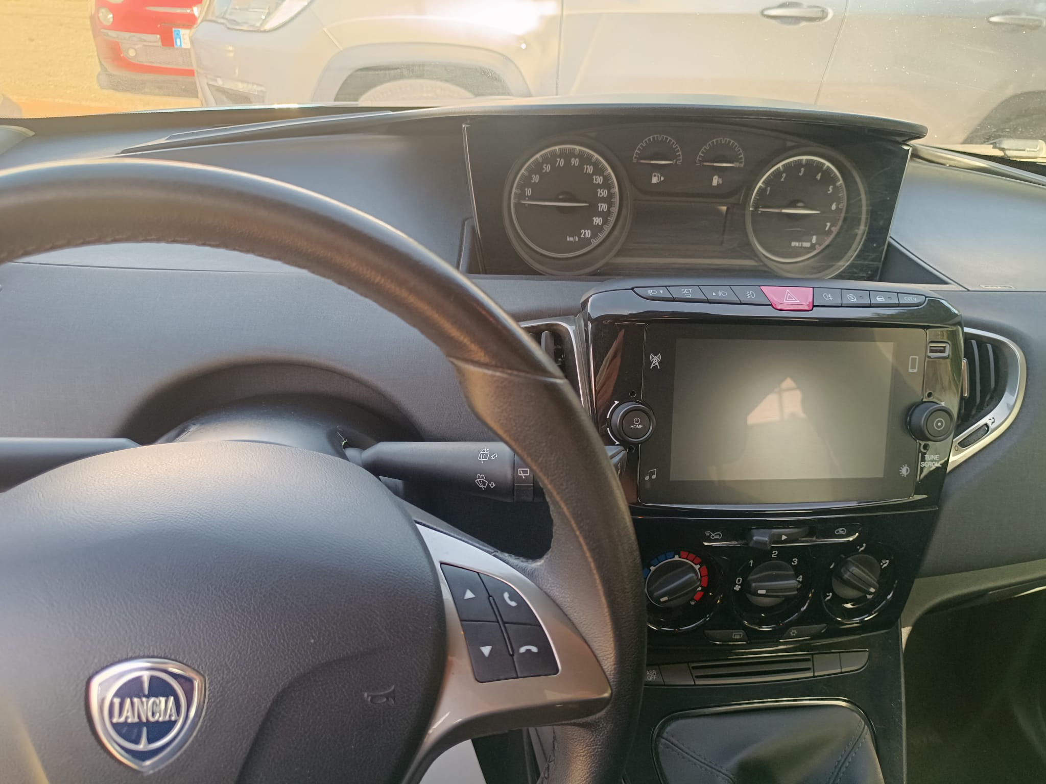 Immagine WhatsApp 2025-11-19 ore 15.20.00_4b1ddb44