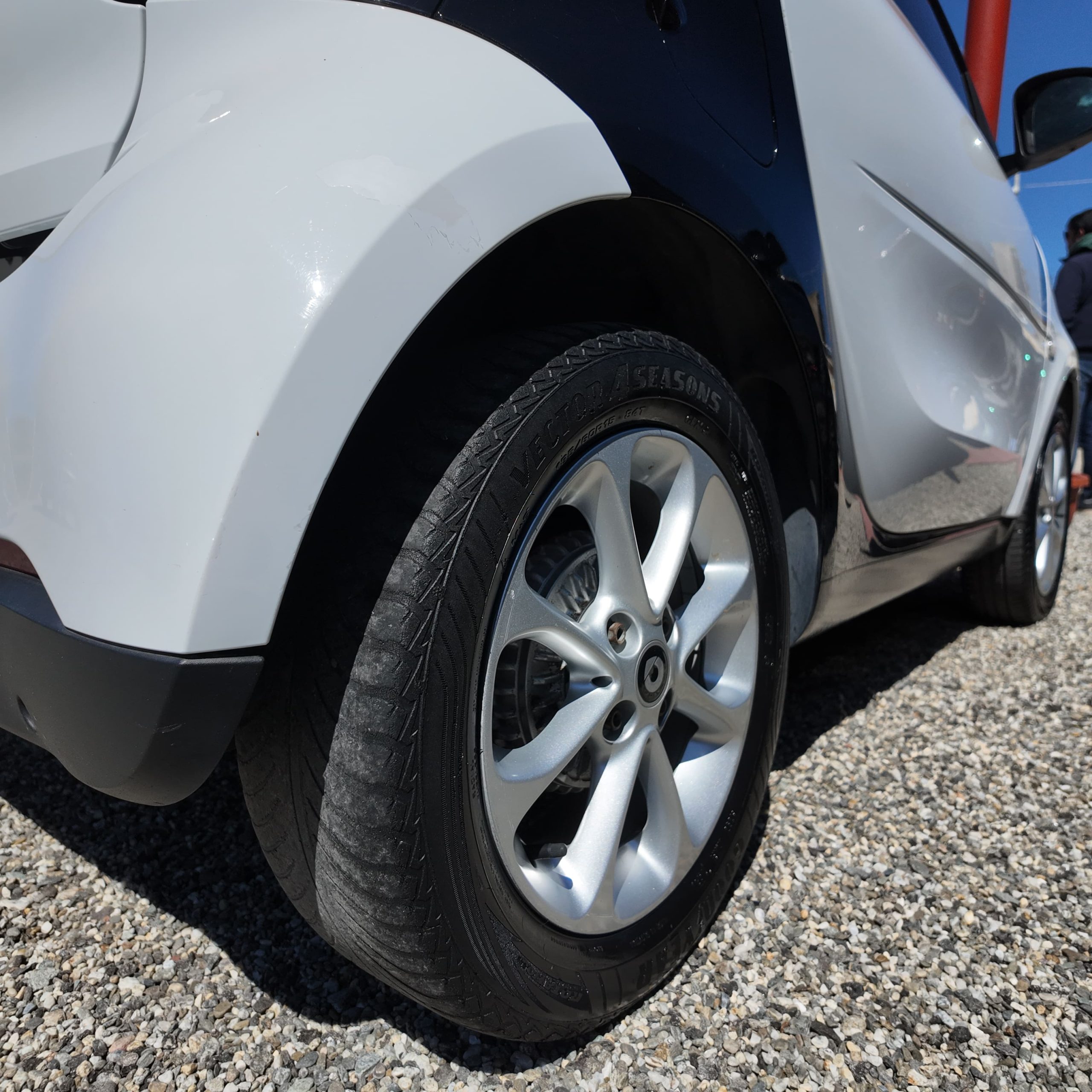 DJI_20260408112130_0560_D